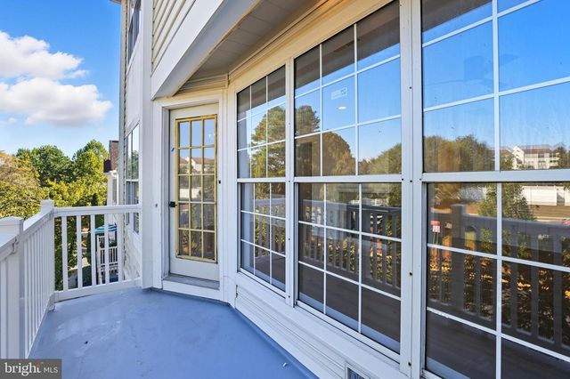 46895 EATON TER #300, Sterling, VA 20164