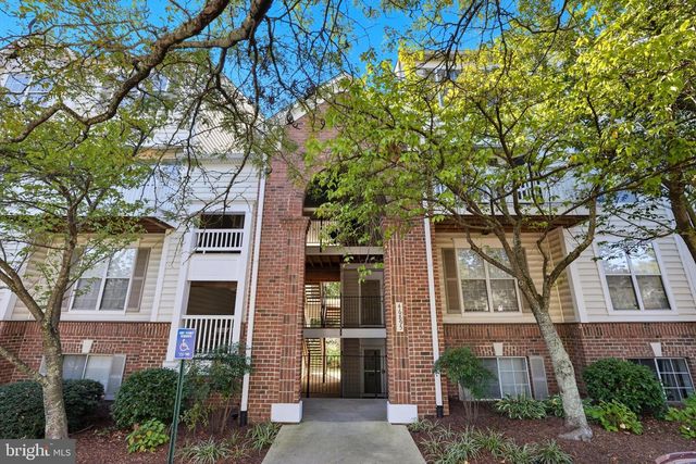 46895 EATON TER #300, Sterling, VA 20164