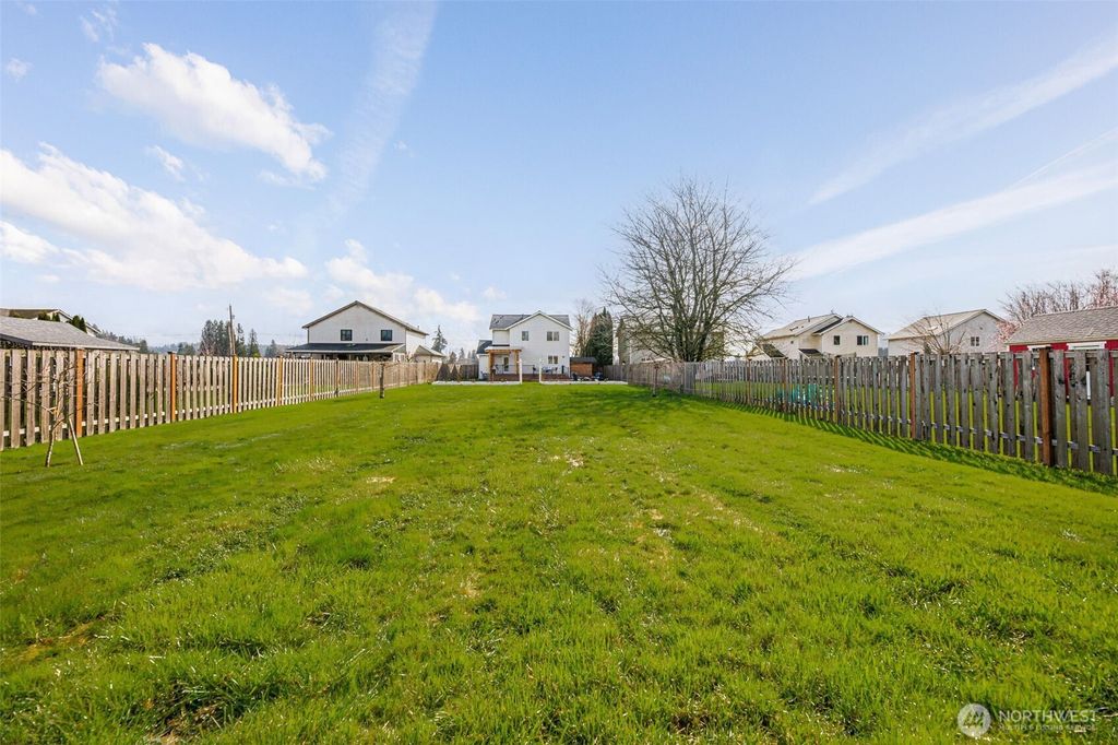 31922 NE 55th Street, Carnation, WA 98014