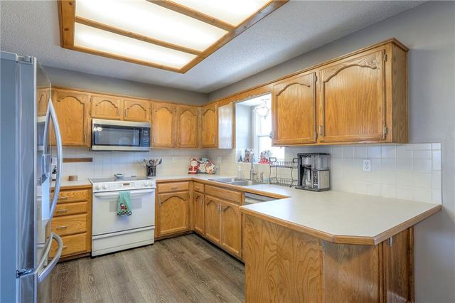 104 SW Nelson Drive, Grain Valley, MO 64029