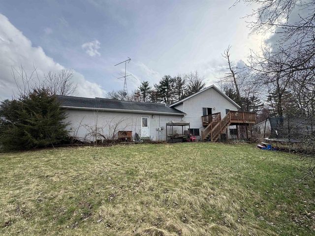 E8032 E Lake Virginia Road, Reedsburg, WI 53959