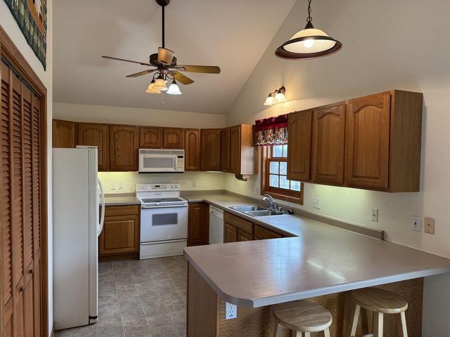 E8032 E Lake Virginia Road, Reedsburg, WI 53959