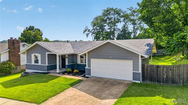 703 Wagon Ridge Drive, Fenton, MO 63026