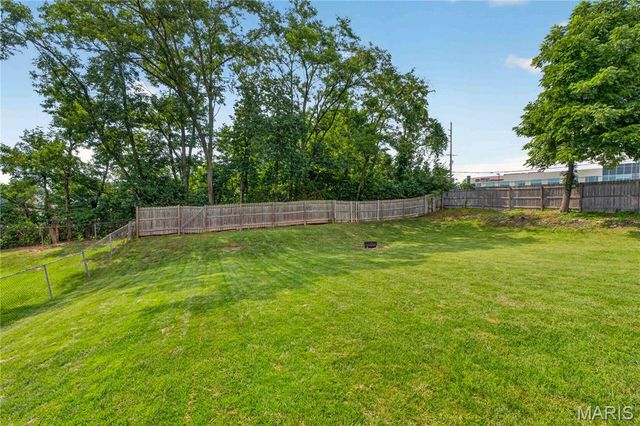 703 Wagon Ridge Drive, Fenton, MO 63026