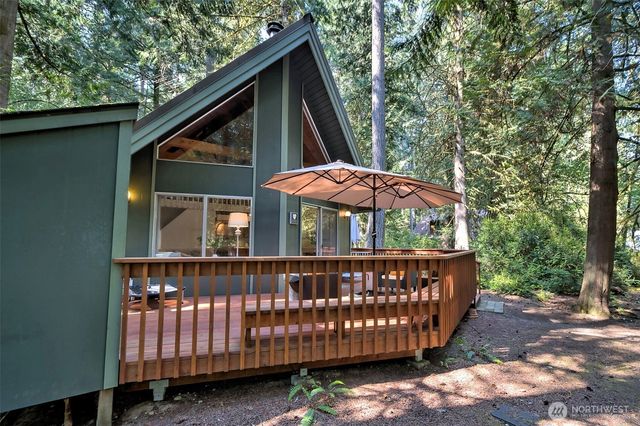 639 E Pitcairn Place, Shelton, WA 98584