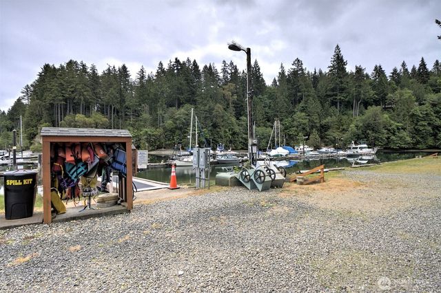 639 E Pitcairn Place, Shelton, WA 98584