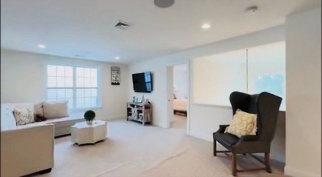 14 Briarwood, Plymouth, MA 02360