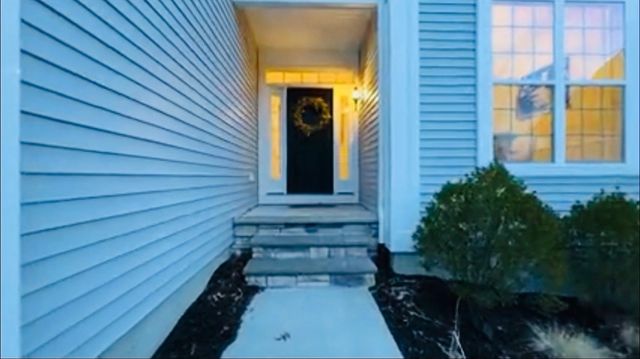 14 Briarwood, Plymouth, MA 02360