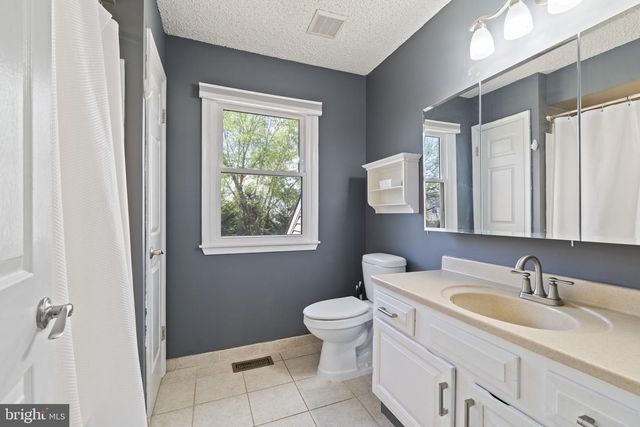 311 NEW CASTLE LN, Swedesboro, NJ 08085