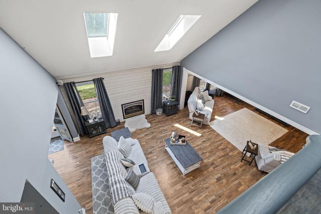 311 NEW CASTLE LN, Swedesboro, NJ 08085