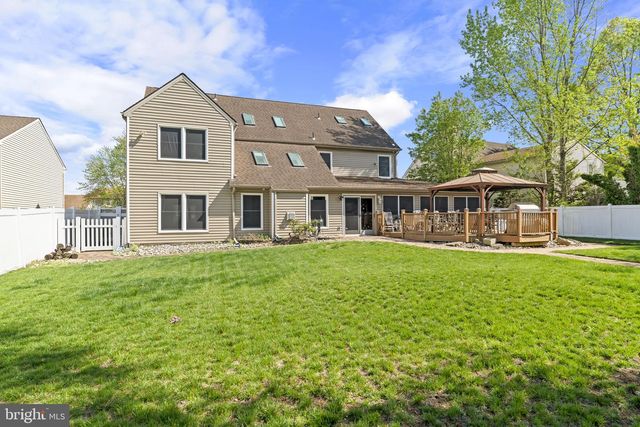 311 NEW CASTLE LN, Swedesboro, NJ 08085
