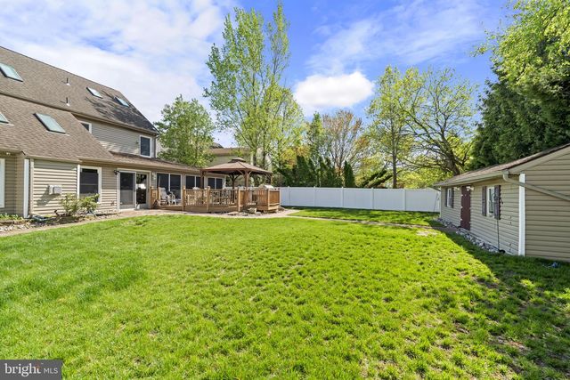 311 NEW CASTLE LN, Swedesboro, NJ 08085