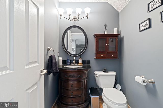 311 NEW CASTLE LN, Swedesboro, NJ 08085