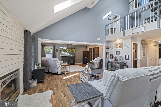 311 NEW CASTLE LN, Swedesboro, NJ 08085