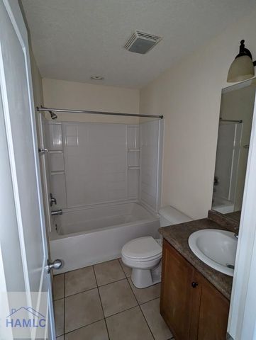 202 Augusta Way, Hinesville, GA 31313