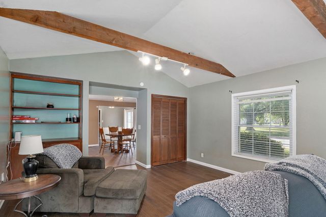 2361 S Fort Avenue, Springfield, MO 65807