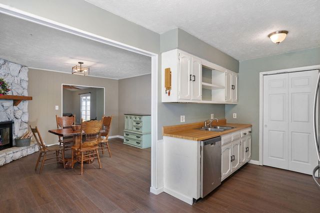 2361 S Fort Avenue, Springfield, MO 65807