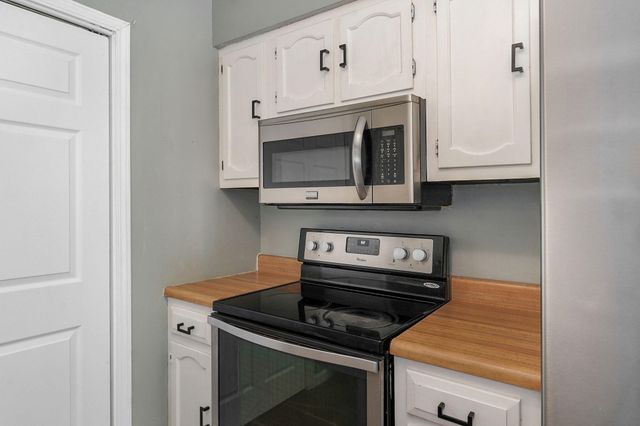 2361 S Fort Avenue, Springfield, MO 65807