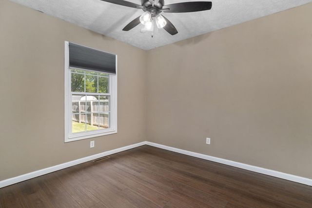 2361 S Fort Avenue, Springfield, MO 65807