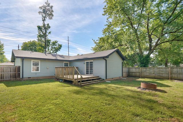 2361 S Fort Avenue, Springfield, MO 65807