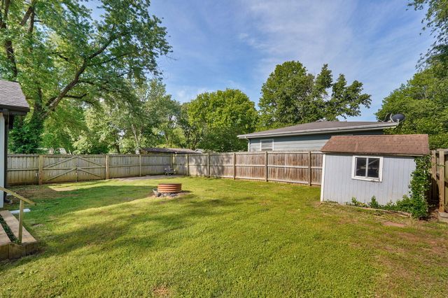 2361 S Fort Avenue, Springfield, MO 65807