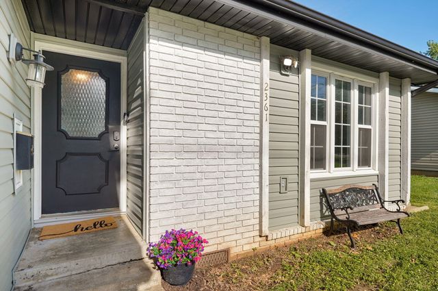 2361 S Fort Avenue, Springfield, MO 65807