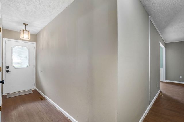 2361 S Fort Avenue, Springfield, MO 65807