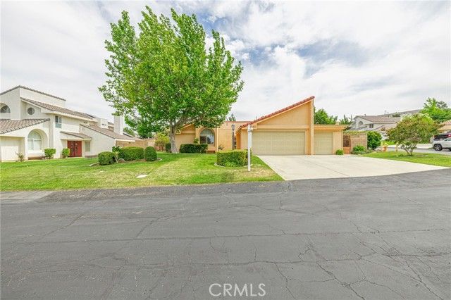 5340 Gardendale Lane, Palmdale, CA 93551