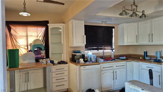 1091 West Amarillo Avenue, Pahrump, NV 89048