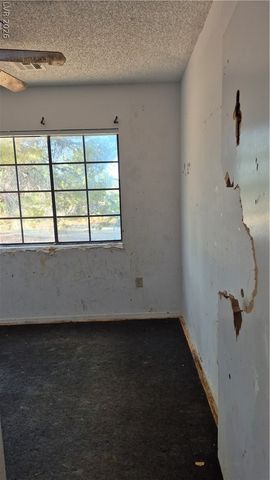 1091 West Amarillo Avenue, Pahrump, NV 89048
