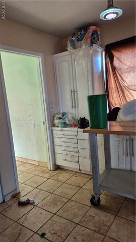 1091 West Amarillo Avenue, Pahrump, NV 89048
