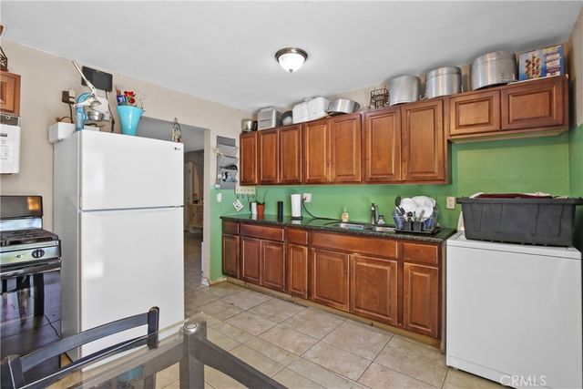 563 W Main, San Jacinto, CA 92583