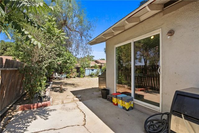 563 W Main, San Jacinto, CA 92583