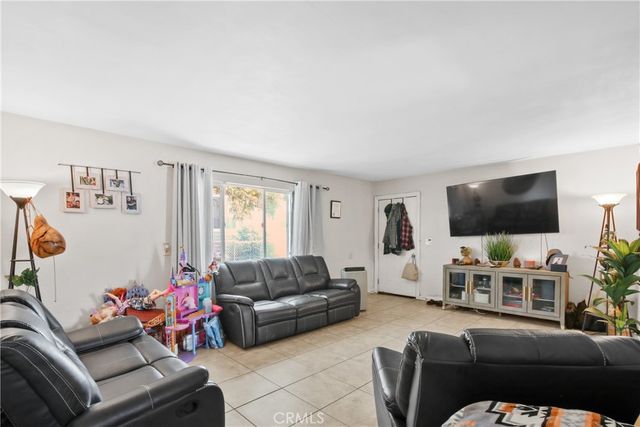563 W Main, San Jacinto, CA 92583