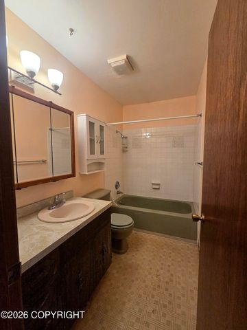 2531 McKenzie Drive, Anchorage, AK 99517