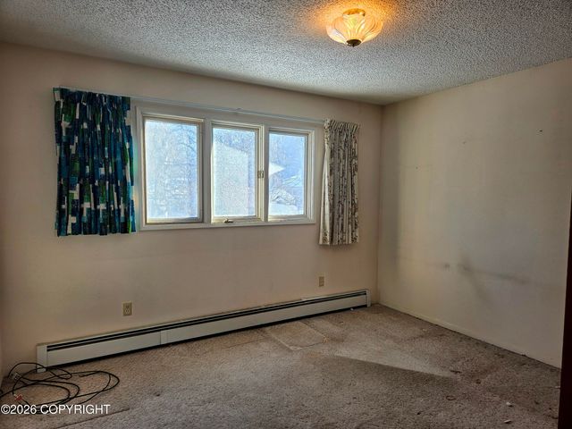 2531 McKenzie Drive, Anchorage, AK 99517