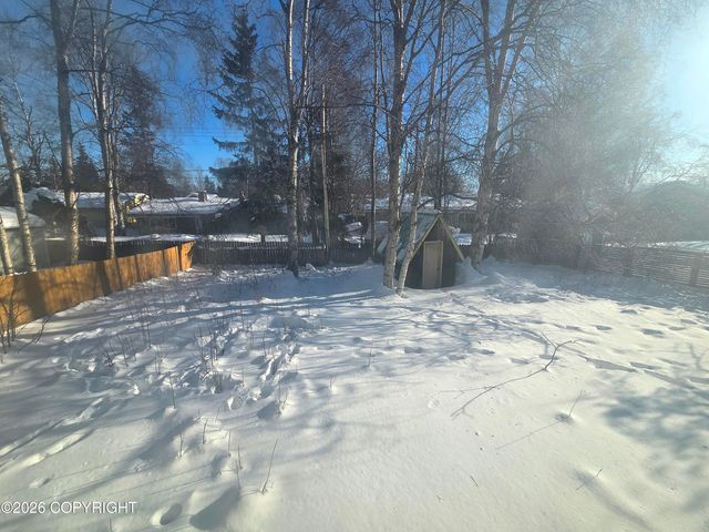 2531 McKenzie Drive, Anchorage, AK 99517