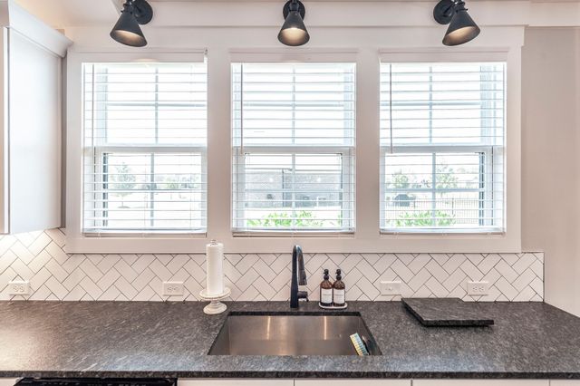 977 Westbrook Dr, Gallatin, TN 37066