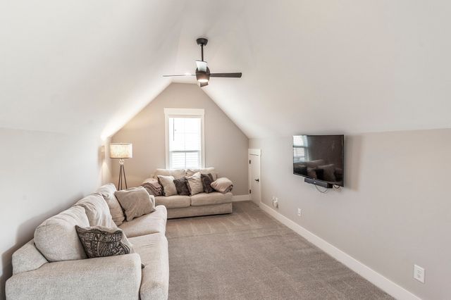 977 Westbrook Dr, Gallatin, TN 37066