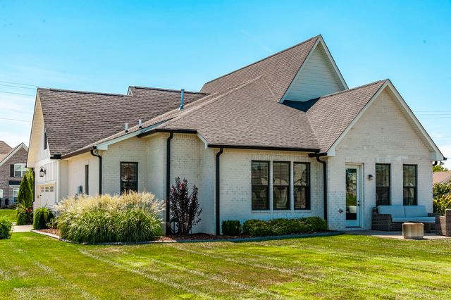 977 Westbrook Dr, Gallatin, TN 37066