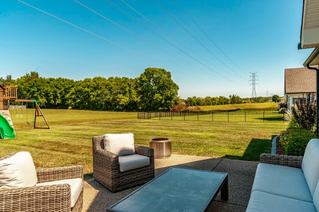 977 Westbrook Dr, Gallatin, TN 37066