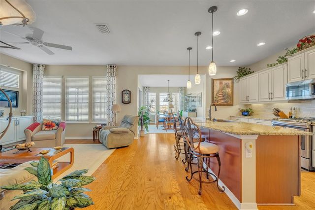 334 SILVER MAPLE ROAD, Groveland, FL 34736