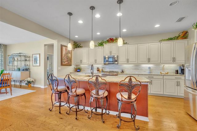 334 SILVER MAPLE ROAD, Groveland, FL 34736