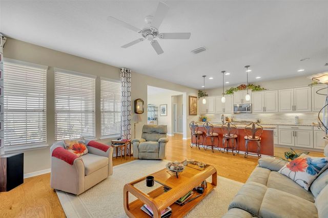 334 SILVER MAPLE ROAD, Groveland, FL 34736