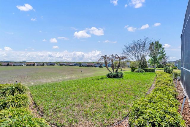 334 SILVER MAPLE ROAD, Groveland, FL 34736