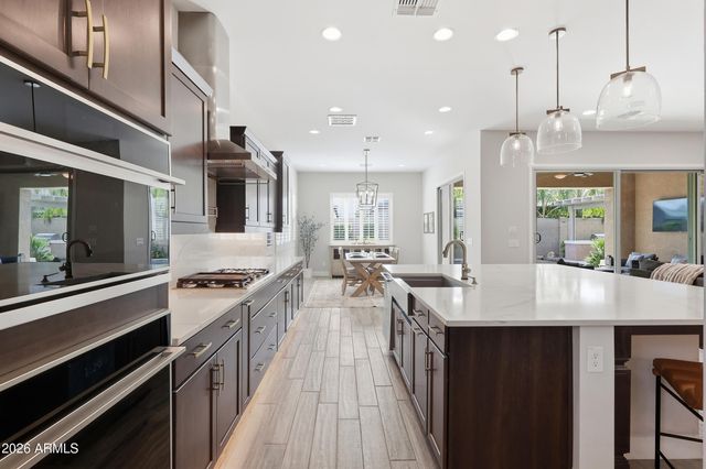 9817 E STROBE Avenue, Mesa, AZ 85212