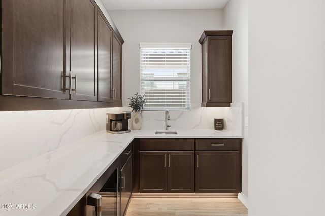 9817 E STROBE Avenue, Mesa, AZ 85212