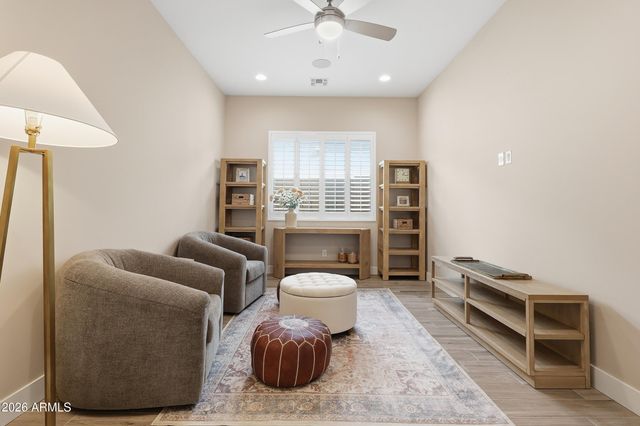 9817 E STROBE Avenue, Mesa, AZ 85212