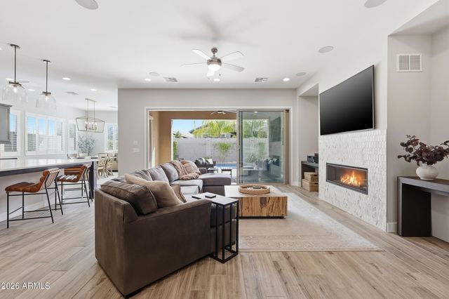 9817 E STROBE Avenue, Mesa, AZ 85212