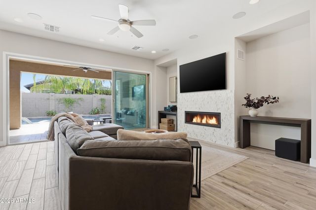 9817 E STROBE Avenue, Mesa, AZ 85212